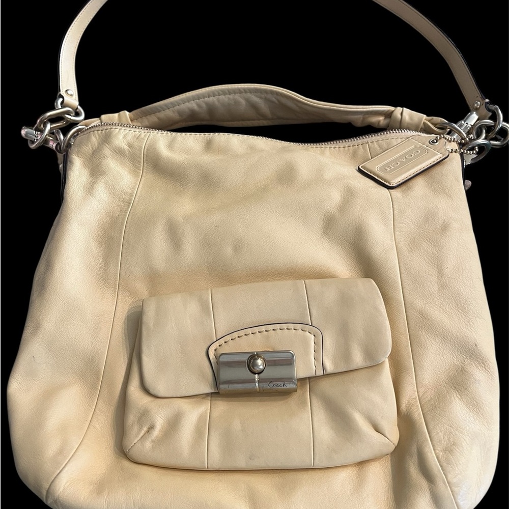 Coach Yellow Leather Shoulder Bag with Front Pocket - Picture 3 of 6